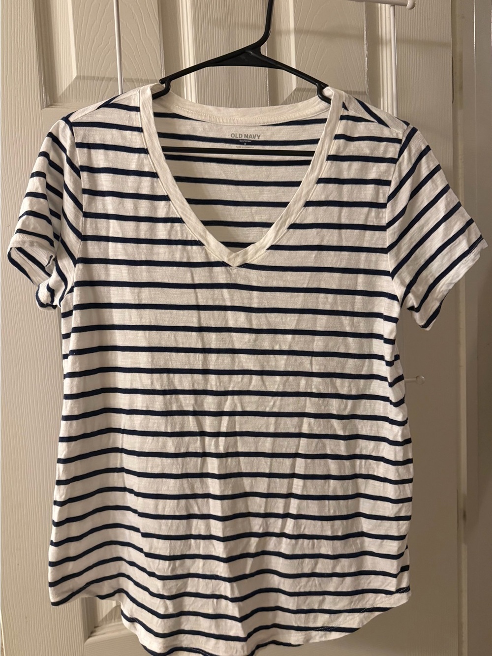 Old Navy White and Navy Striped V-Neck Short Sleeve Tee